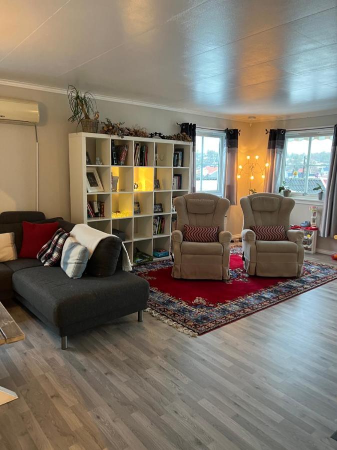 Comfortable 3 Bedroom Apartment On One Floor. Σαντεφιόρδ Εξωτερικό φωτογραφία