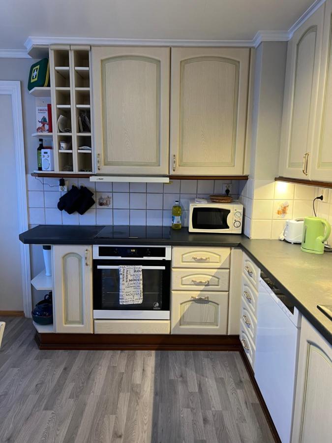 Comfortable 3 Bedroom Apartment On One Floor. Σαντεφιόρδ Εξωτερικό φωτογραφία