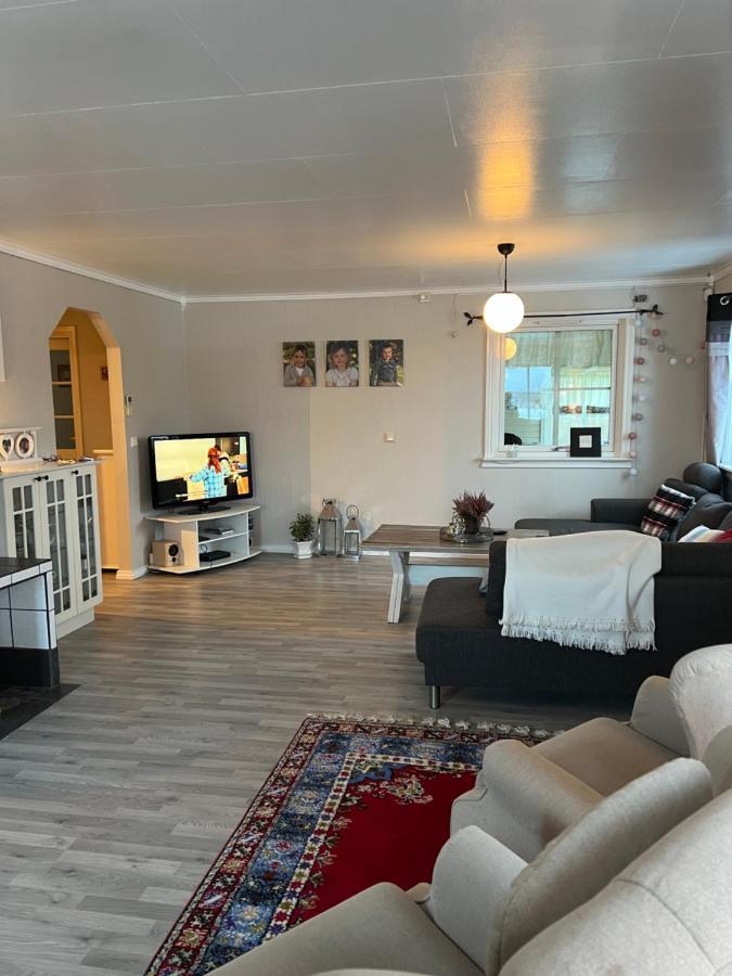 Comfortable 3 Bedroom Apartment On One Floor. Σαντεφιόρδ Εξωτερικό φωτογραφία